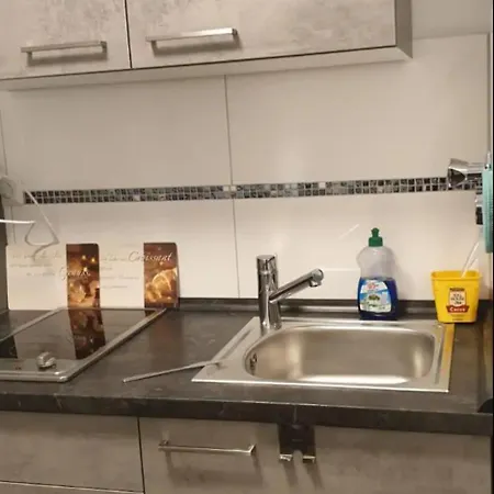 Moderne Gemuetliche In Der Naehe Von Porsche Apartamento *